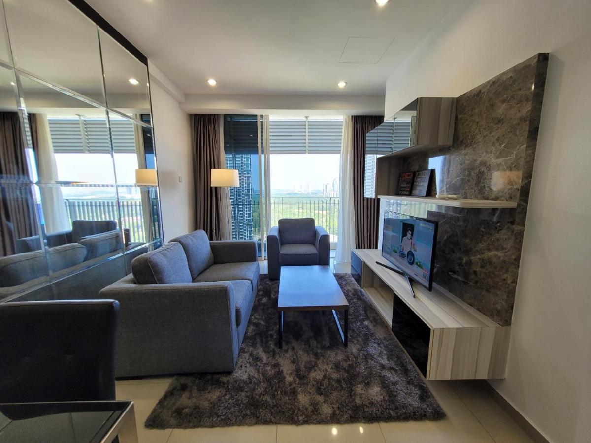 Hostahome Suites At Encorp Marina, Mins To Legoland Malaysia ヌサジャヤ エクステリア 写真